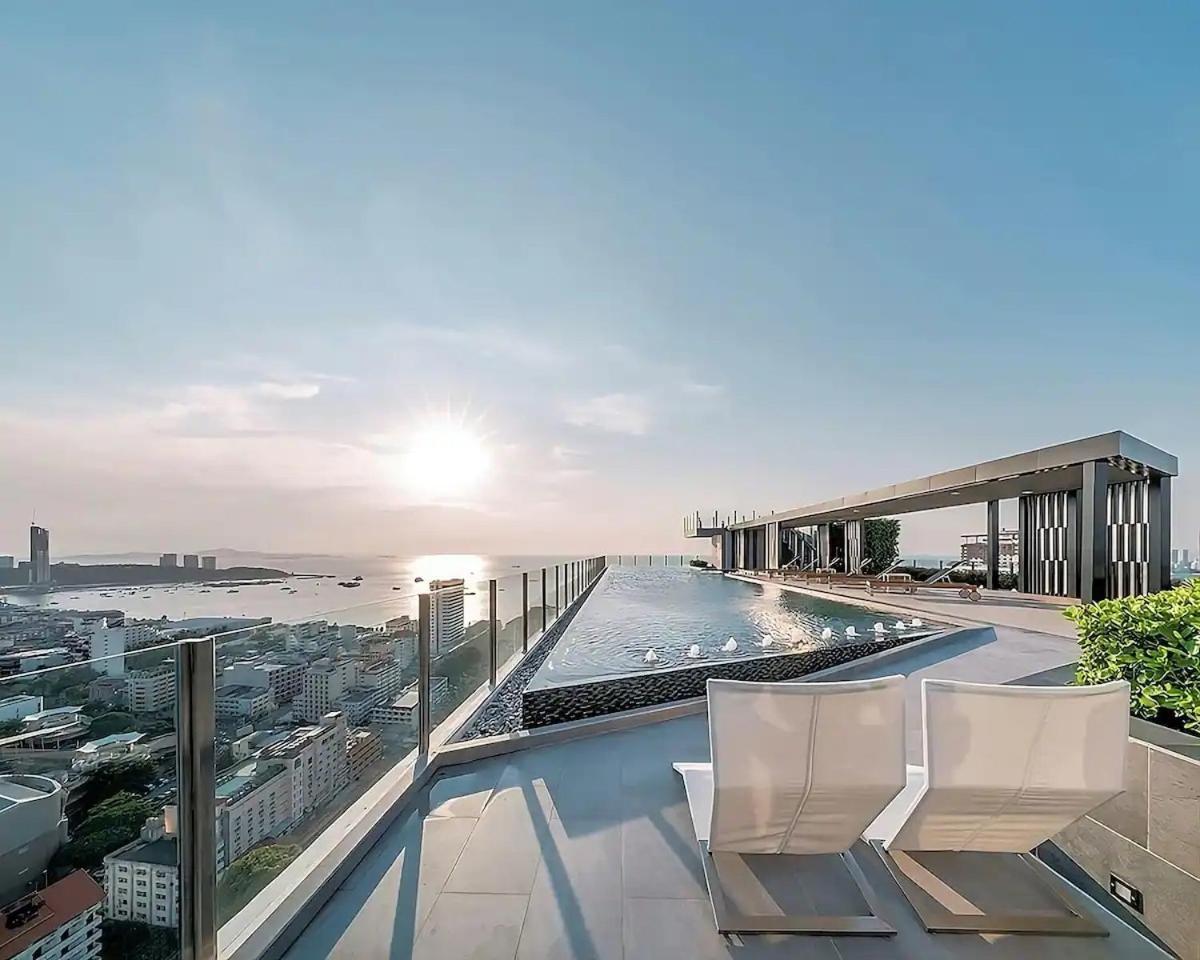 2 Bed Room, Large Living Room @ Central Pattaya Exterior foto
